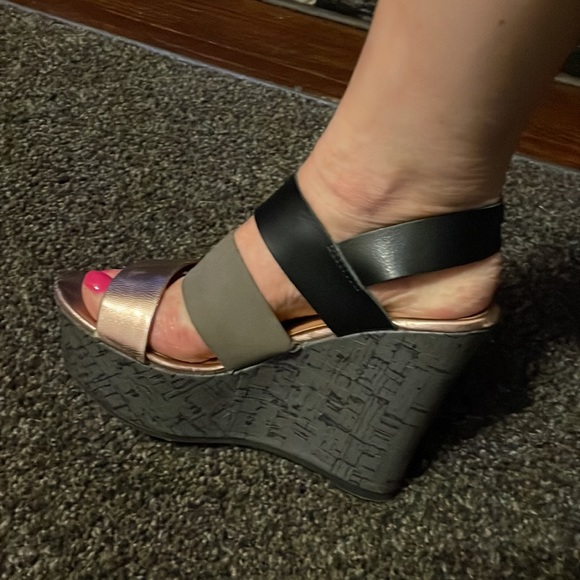 Wedges - Picture 2 of 5